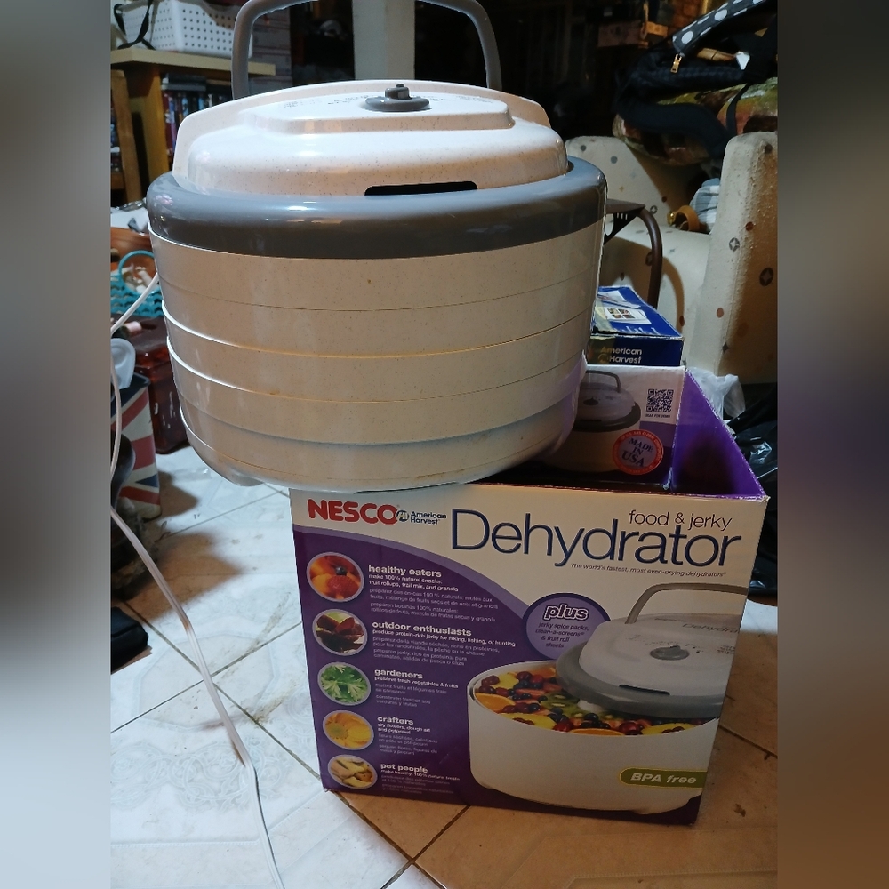 Enesco Food & Jerky Dehydrator - White